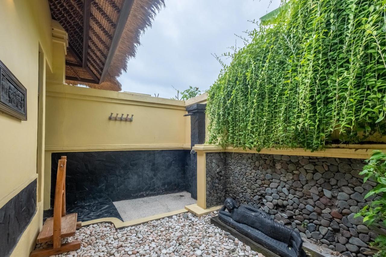 Amertha Bali Villas Pemuteran Esterno foto
