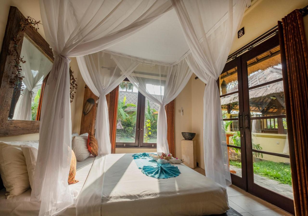 Amertha Bali Villas Pemuteran Esterno foto