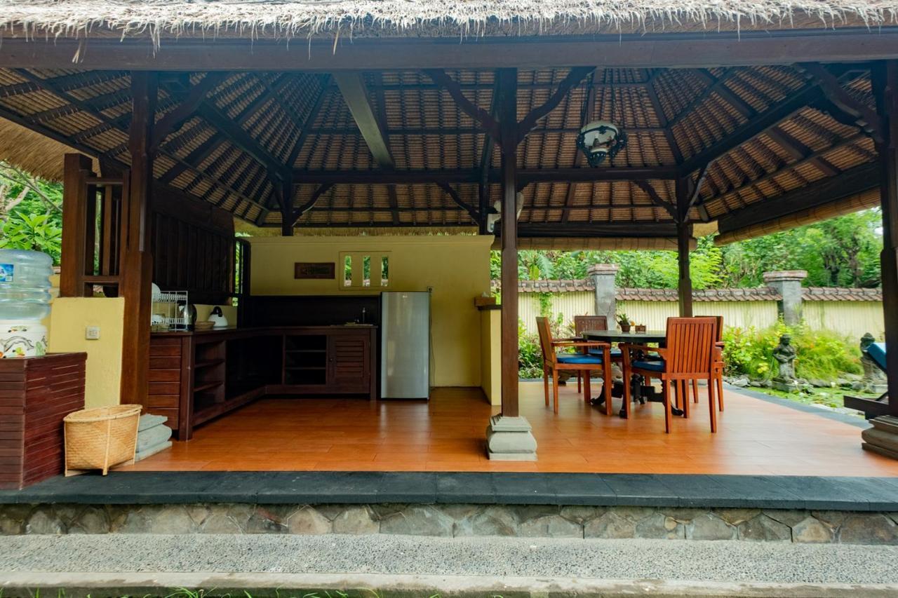 Amertha Bali Villas Pemuteran Esterno foto