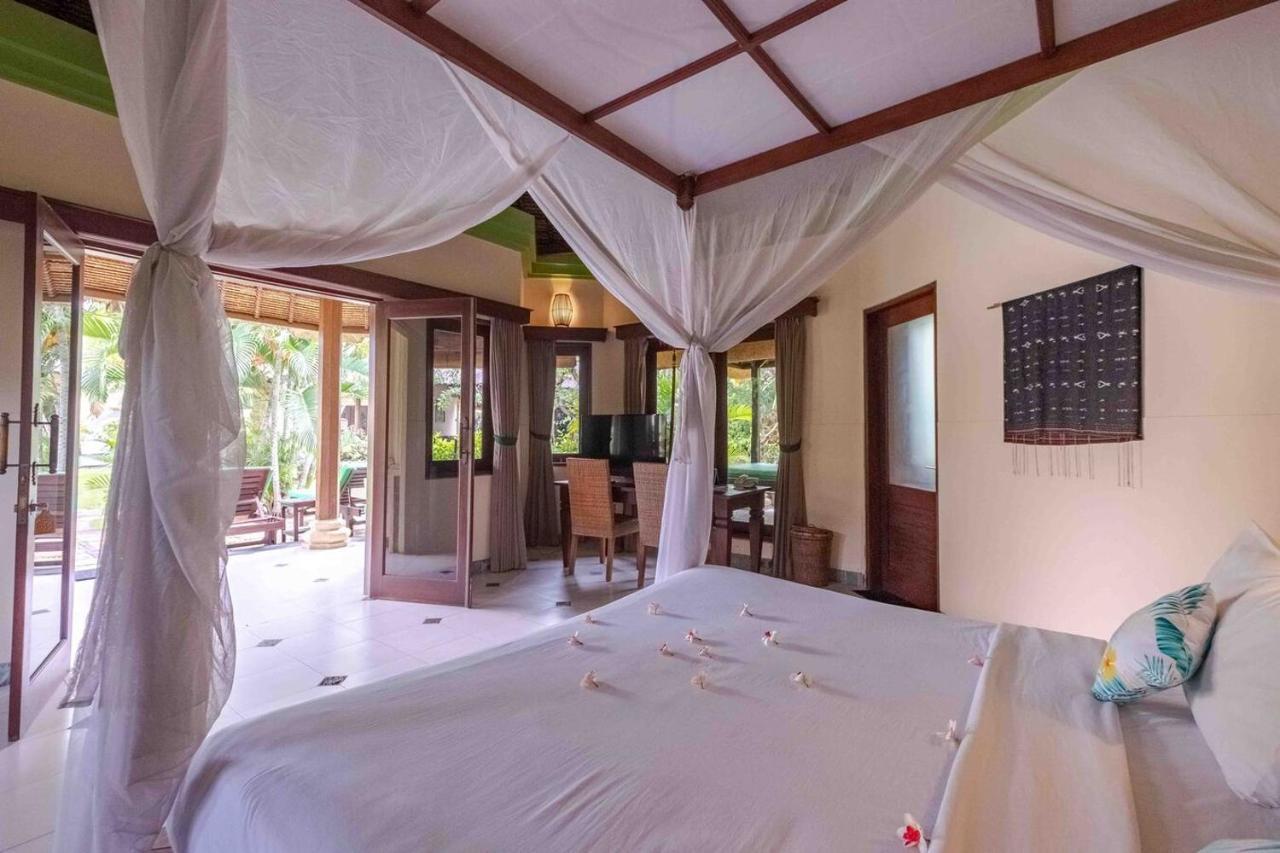 Amertha Bali Villas Pemuteran Esterno foto