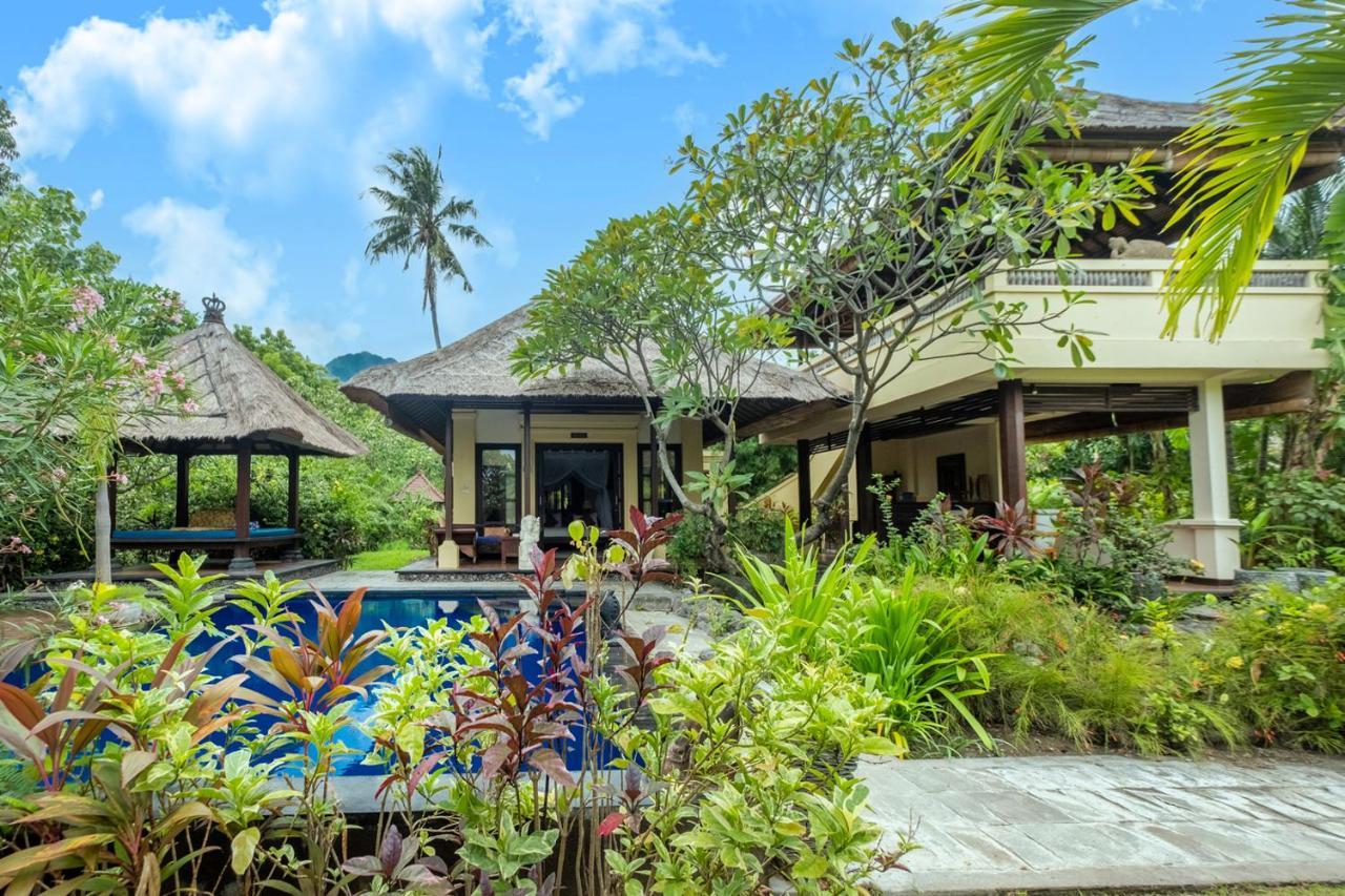 Amertha Bali Villas Pemuteran Esterno foto