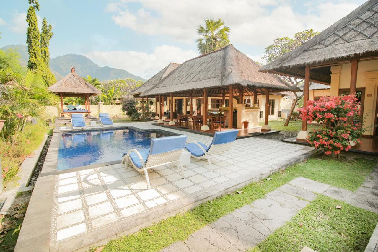 Amertha Bali Villas Pemuteran Esterno foto